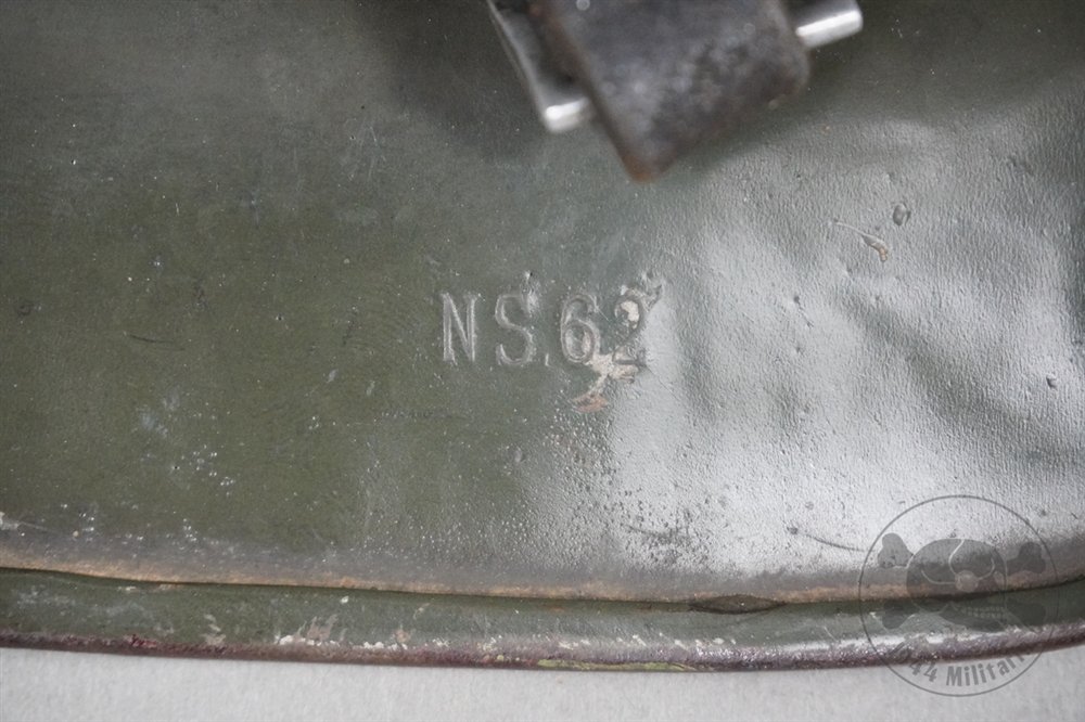 Original German WWII M35 Heer Ex-Double Decal Wood Chipped Camouflaged Helmet NS62 — image 30