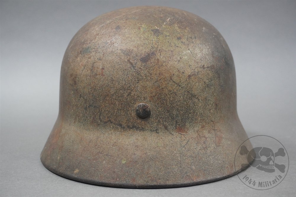 Original German WWII Luftwaffe M40 Single Decal Normandy Camouflaged Helmet Q64 — image 11