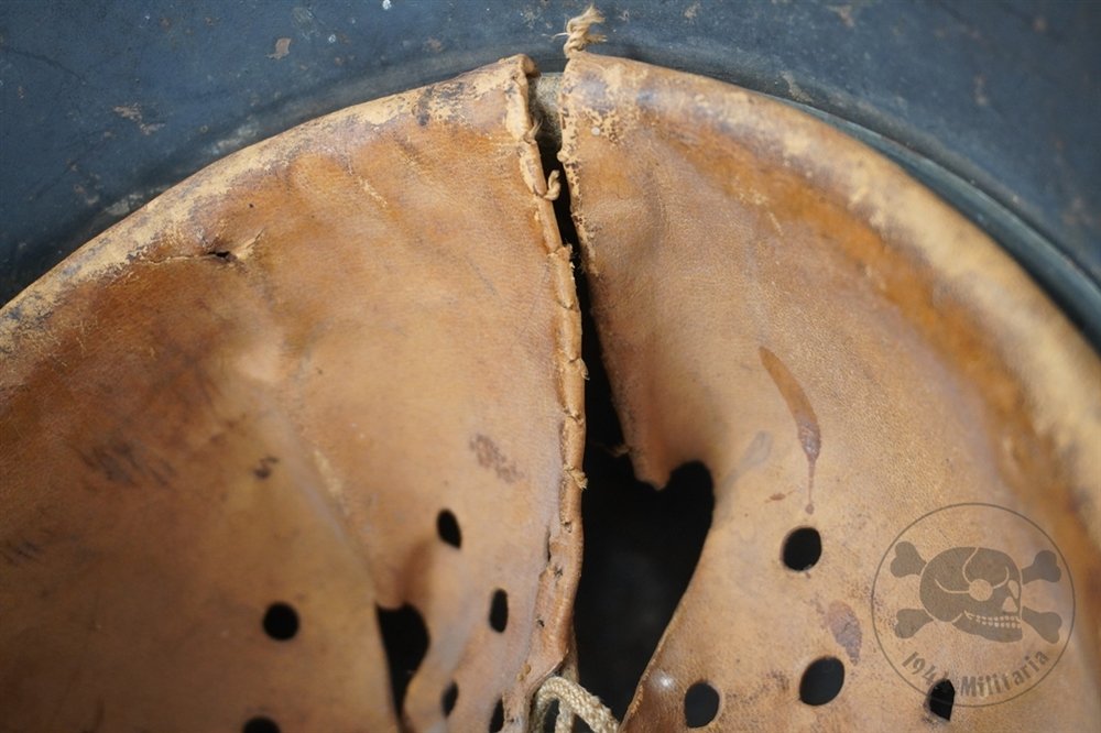 Original German WWII Luftwaffe M40 Single Decal Normandy Camouflaged Helmet Q64 — image 20