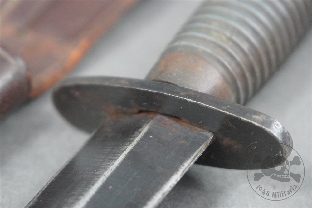 Original British WWII Fairbairn-Sykes Third Pattern Fighting Knife With Scabbard — image 5