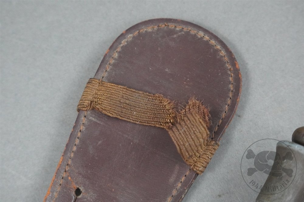 Original British WWII Fairbairn-Sykes Third Pattern Fighting Knife With Scabbard — image 6