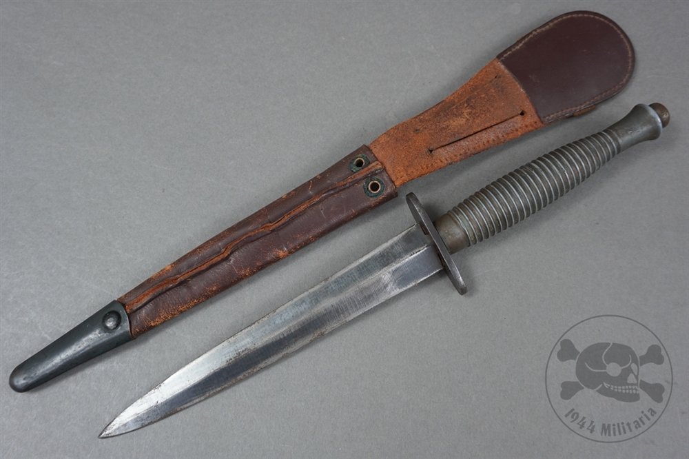 Original British WWII Fairbairn-Sykes Third Pattern Fighting Knife With Scabbard — image 7