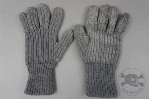 Original German WWII Non-Matching Wool Gloves 1 & 2 Ring