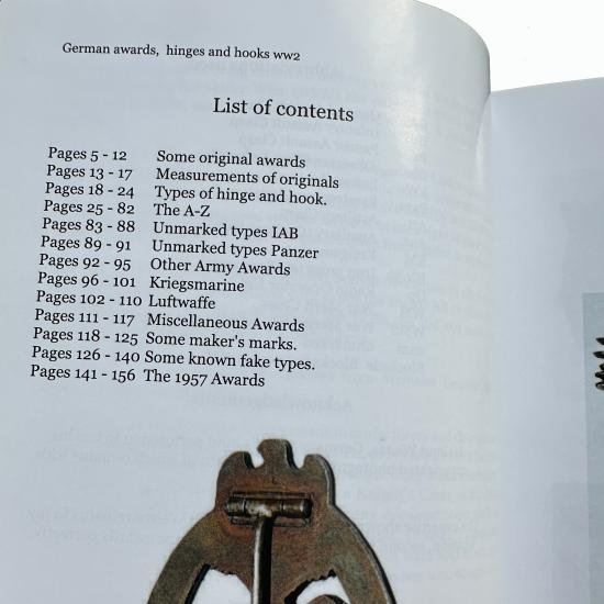 Rare Book - German Awards, Hinges and Hooks, WW2 — image 4
