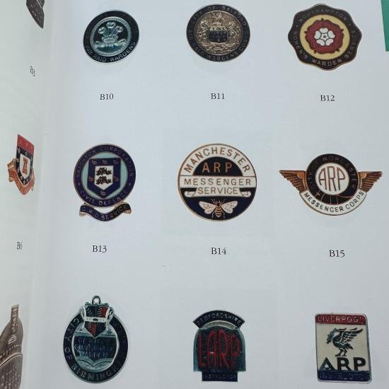 Book - Doing Their Bit - Home Front Lapel Badges 1939-1945 — image 9
