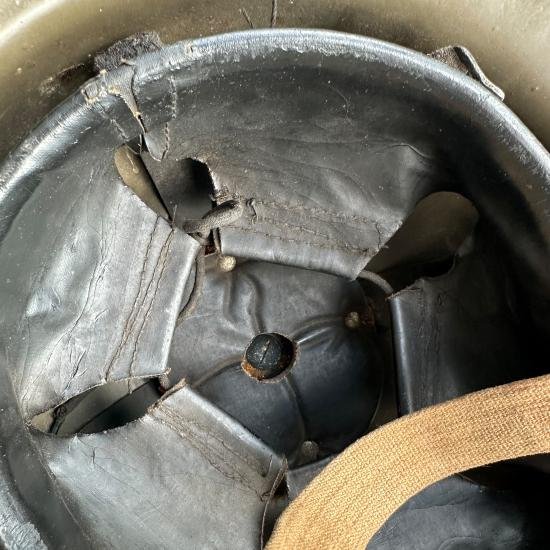 WW2 British Mk.II Helmet - Royal Artillery — image 8