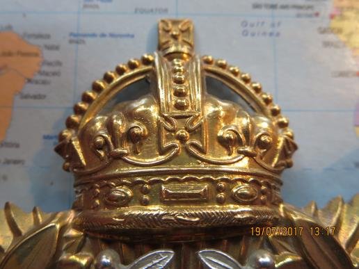 The Border Regiment KC NCOs Blue Cloth Helmet Plate — image 2