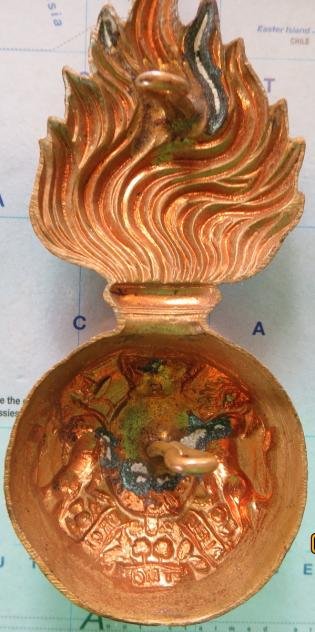 Royal Scots Fusiliers Victorian Fur Cap Badge — image 3