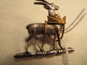 Royal Warwickshire Regiment Officers Collar badge