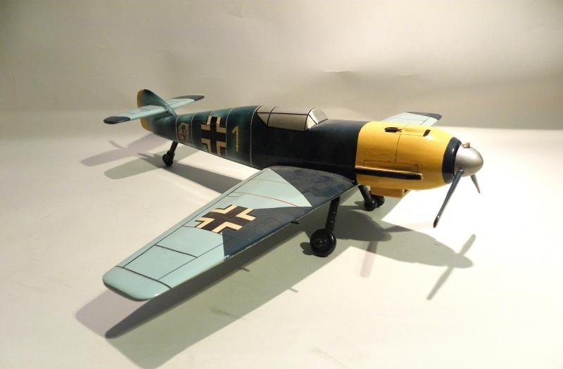 2 Large Vintage WW2 Fighter Aircraft. — image 3