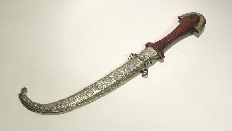 Vintage Moroccan Jambiya Dagger. — image 2