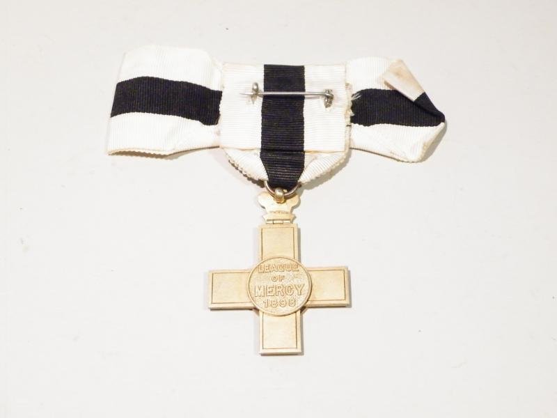 Order of the League of Mercy Medal. — image 3