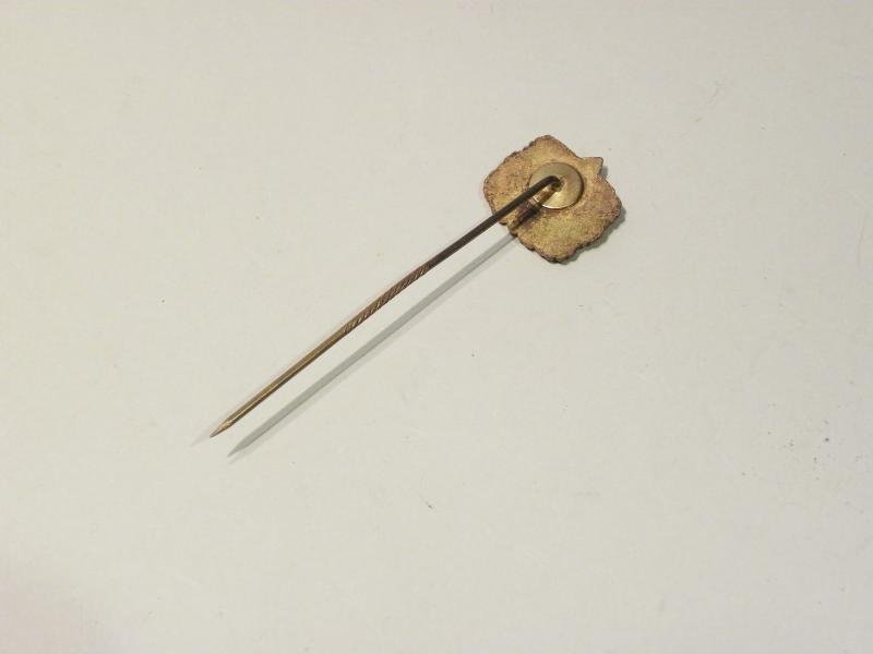 German War Graves Enamelled Pin. — image 3