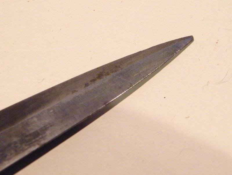 3rd Pattern Fairbairn Sykes Fighting Knife & Sheath. — image 8