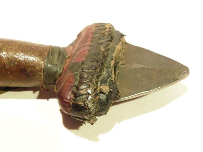 Vintage Tebu Arm Dagger with Scarce Fish Tail Scabbard. — image 3