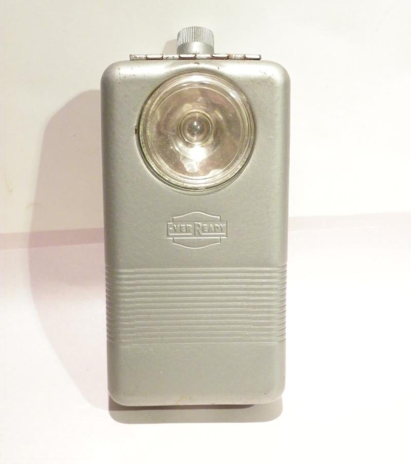New & Boxed Vintage Ever Ready Police Lamp Torch — image 2