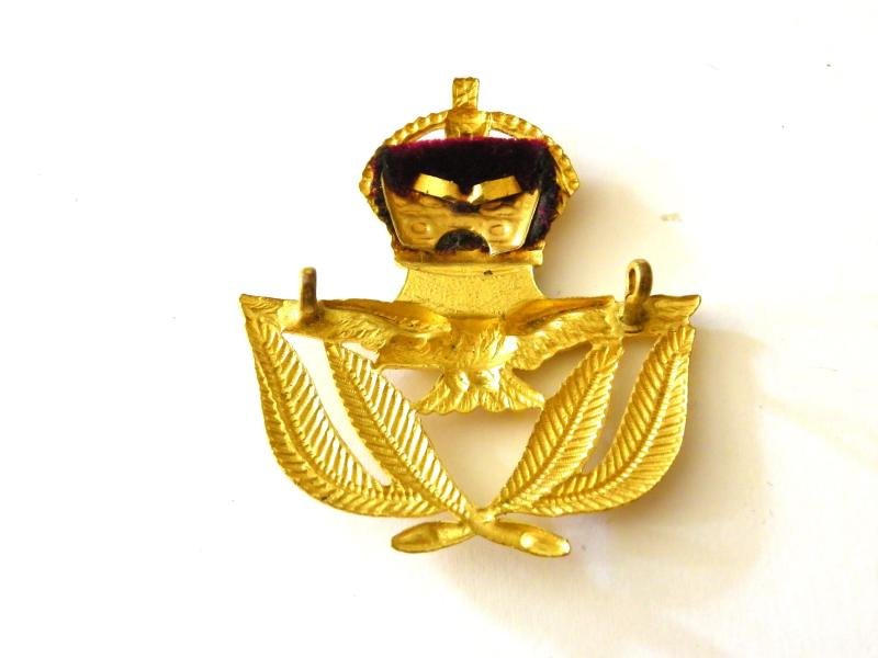 WW2 Era RAF Warrant Officers Cap Badge. — image 2