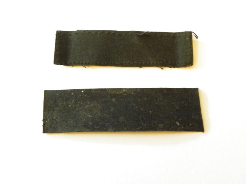 Pair WW2 Era RAF Printed LAC Shoulder Badges. — image 2