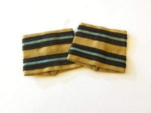 Pair WW2 Flight Lieutenant Shoulder Slides.
