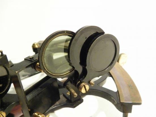 Late Victorian Royal Naval Sextant. — image 3