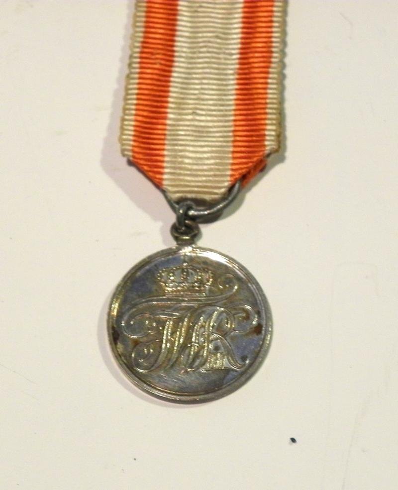 Rare 19th Century Prussian General Medal of Honour Miniature Medal. — image 2