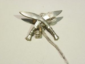 WW2 Era 9th Gurkha Rifles Cap Badge.