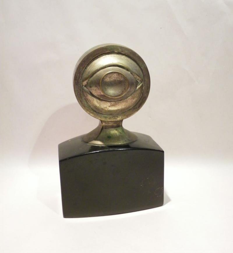 Unusual Vintage White Metal Indian Delhi Press Corps 'Kalli Trophy' — image 2