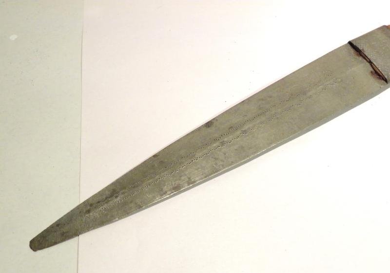 Vintage African Long Dagger. — image 3
