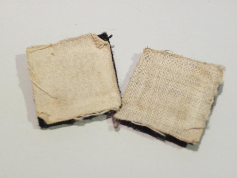 Pair WW2 Officers Cloth Pips ACD. — image 2