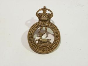 Hertfordshire Territorial Regiment Cap Badge.
