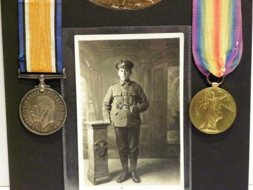 Death Plaque & Pair to Keynton Berks / Warwick Reg. 1st Day Casualty Amiens 1918. — image 6