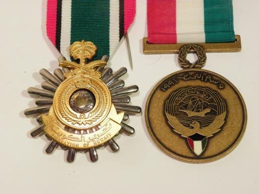 Gulf War Medal & Clasp & Medals to Snell Royal Navy. — image 9