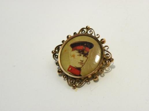 Pretty WW1 Era German Sweetheart Brooch – with Soldier — image 2