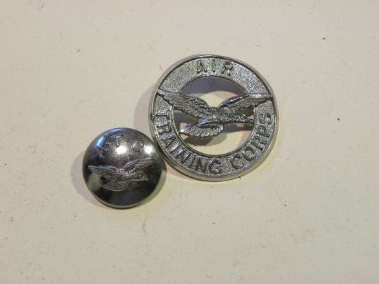 Air Training Corps badge & Button Set. — image 2