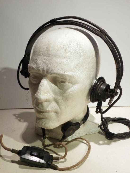 WW2 Panzer Tank Headphones & Throat Mike. — image 2