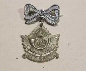 WW2 Era Canadian Saskatoon Light Infantry Sweetheart Brooch