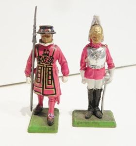 Two Vintage Britain's Die Cast Yeoman Warden & Life Guards