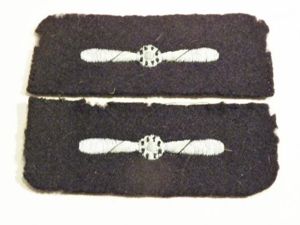 Good Pair of WW2 RAF Leading Aircraftman Cloth Patches