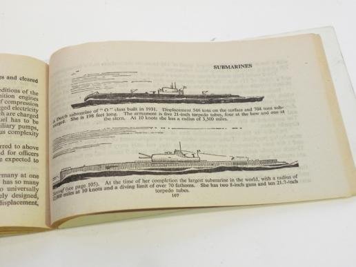 WW2 1940 Issue 'Warships at Work' Booklet — image 3