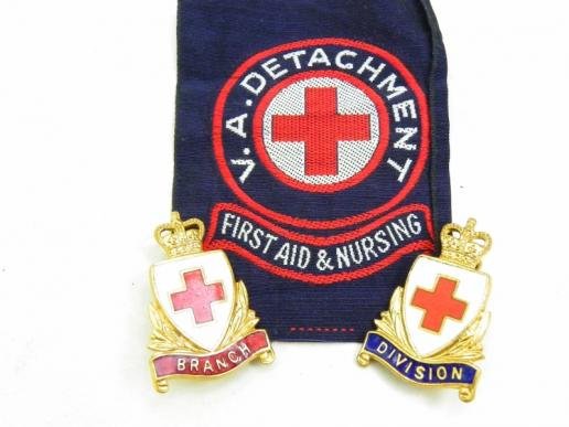 Voluntary Aid Detachment (VAD) Patch and Badges — image 3