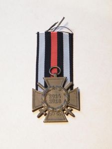 WW1 German Honour Cross with Swords. Good maker