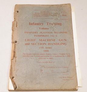 Post WW2 1955 Booklet Light Machine Gun & Section Handling