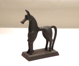 Vintage 1987 Franklin Mint Cast Iron Greek Geometric Horse