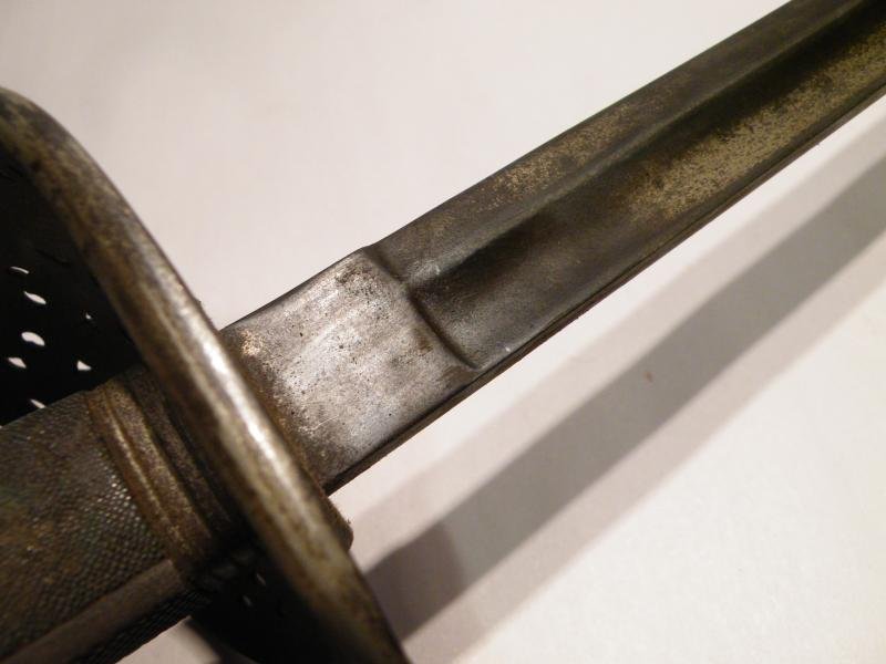 Edward VII Infantry NCO's Sword. — image 7