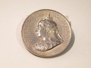 Queen Victoria 1897 Jubilee Army & Navy Medallion.