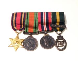 WW2 Miniature Medal Bar with QEII Officers Territorial Efficiency