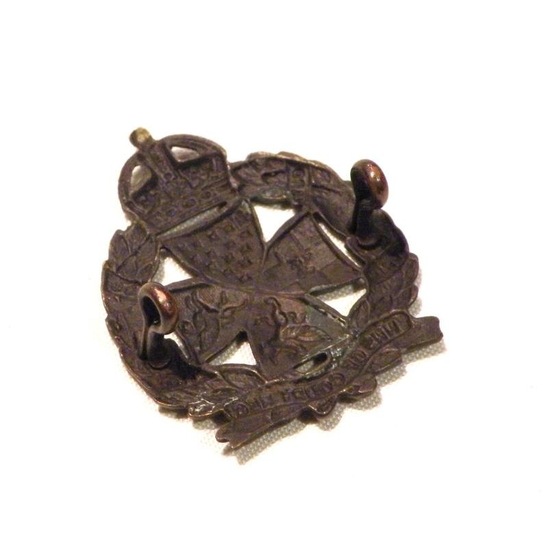 WW2 Era Inns of Court Regiment Cap Badge. — image 2