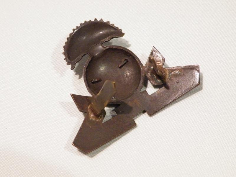 Lancashire Fusiliers Officers Cap Badge — image 2