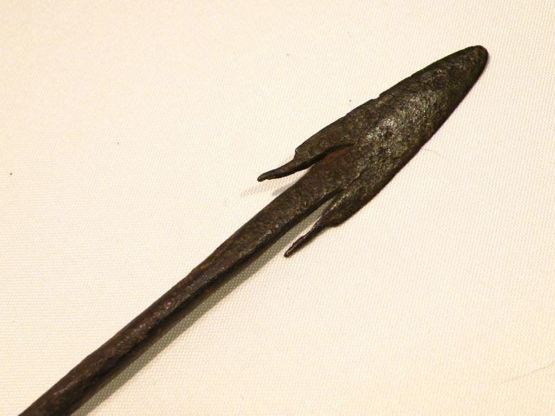 Antique Long Barbed Bamboo Shafted Arrow. — image 3