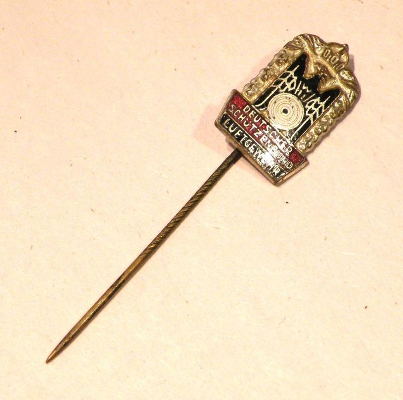 Vintage German Air Rifle Shooting Federation Pin Badge — image 2